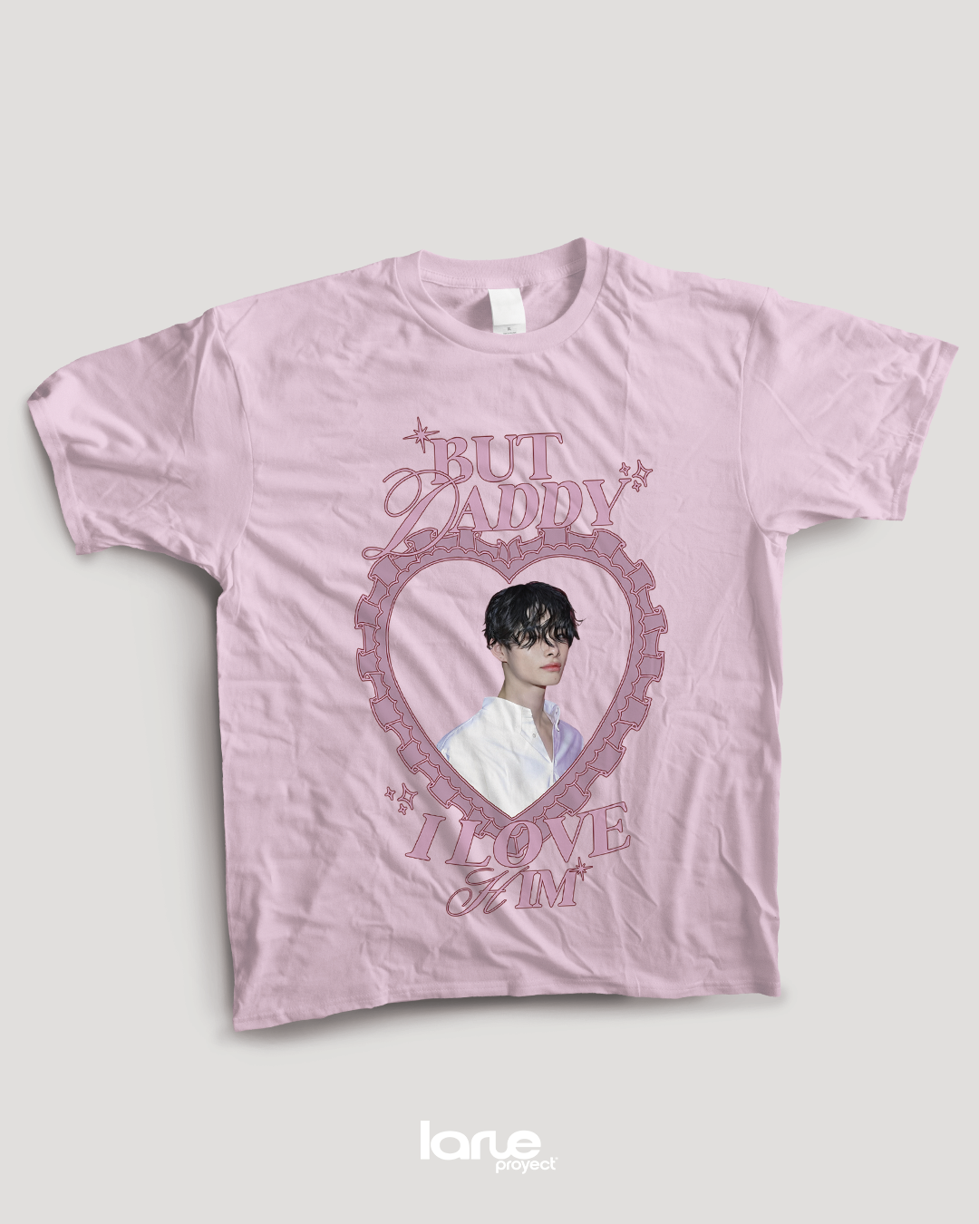 Playera Niki (Enhypen) - "But Daddy I love him" (Modelo 1)